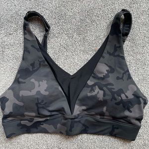 Zyia Forest Camo Adjustible Mesh bra